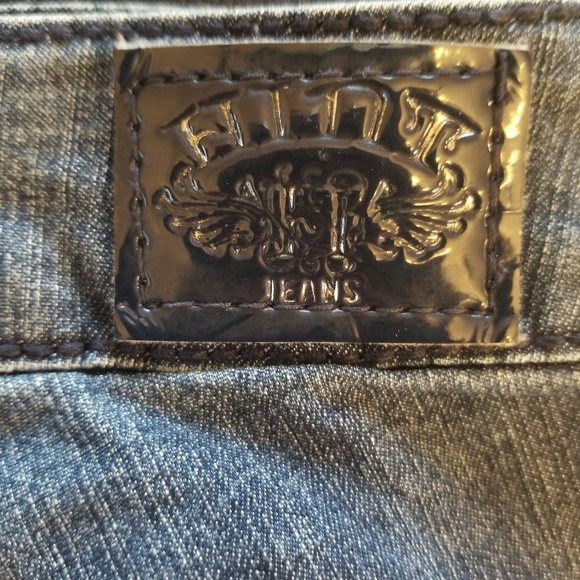 Hint Jean's 9 - Picture 4 of 6